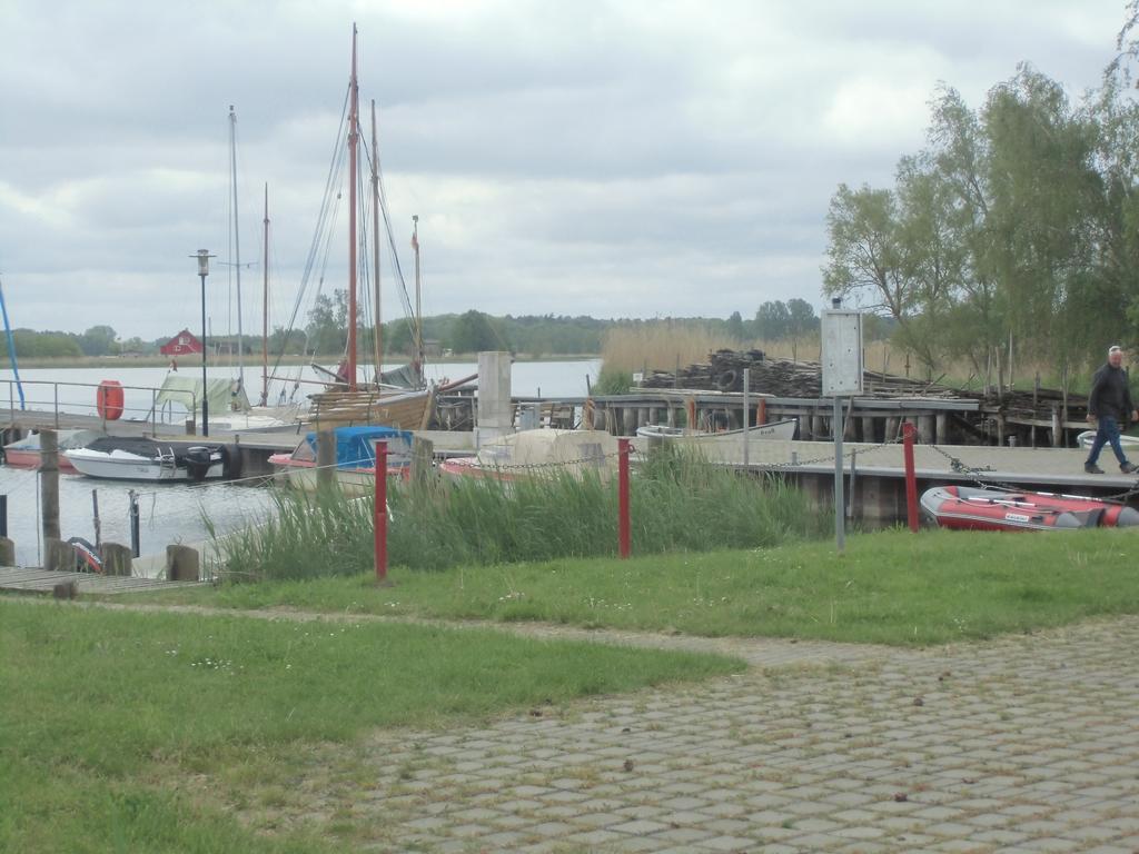 Apartmán Tor Zum Darss Pruchten Exteriér fotografie